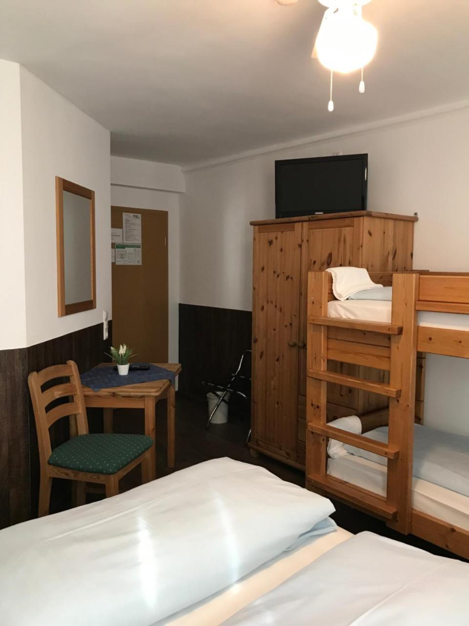 Hotel Guntia Boardinghouse Günzburg Eksteriør billede